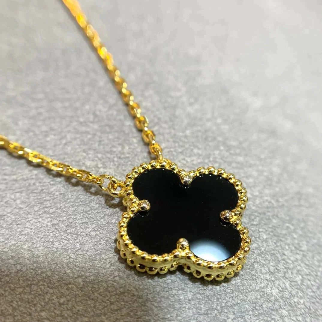 [AuraEcho]CLOVER 15MM BLACK ONYX SINGLE FLOWER NECKLACE