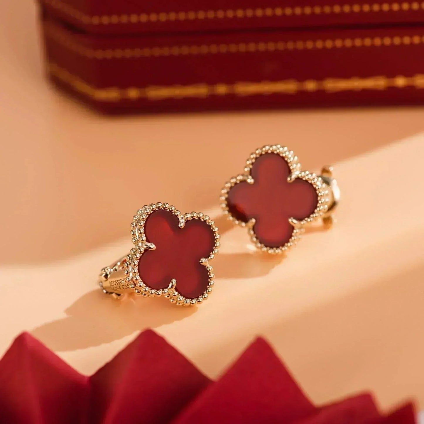 [AuraEcho]CLOVER MEDIUM 1 MOTIFS CARNELIAN  EARRINGS