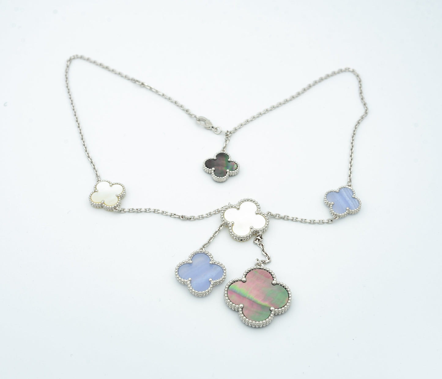 [AuraEcho]CLOVER MOP CHALCEDONY NECKLACE SILVER 6 MOTIF