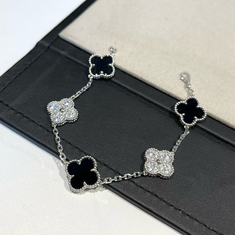 [AuraEcho] CLOVER 5 MOTIF ONYXS BRACELET COLLECTION
